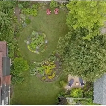 Garden 2 Storey House Niagara Falls Exterior photo